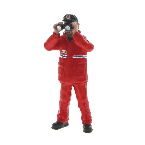Graupner Crew Figure Technician with binoculars 1:20