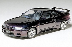 Nissan Skyline GT-R V.Spec  1:24 Scale